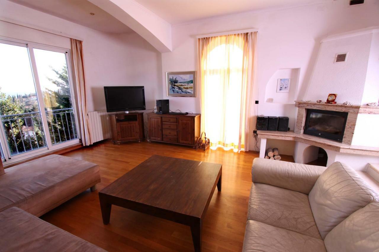 Villa Mihaela Icici Bagian luar foto