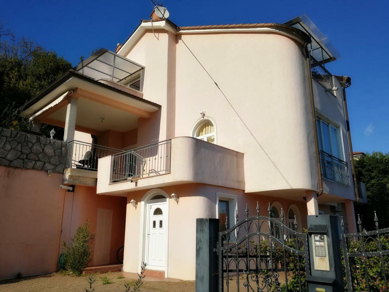 Villa Mihaela Icici Bagian luar foto